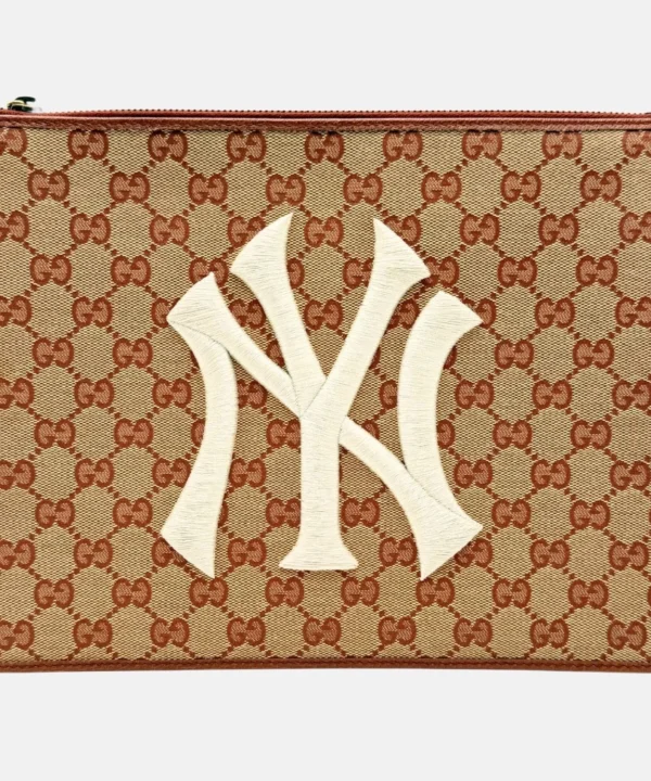 x MLB NY Yankees Zip Wristlet Pouch Beige