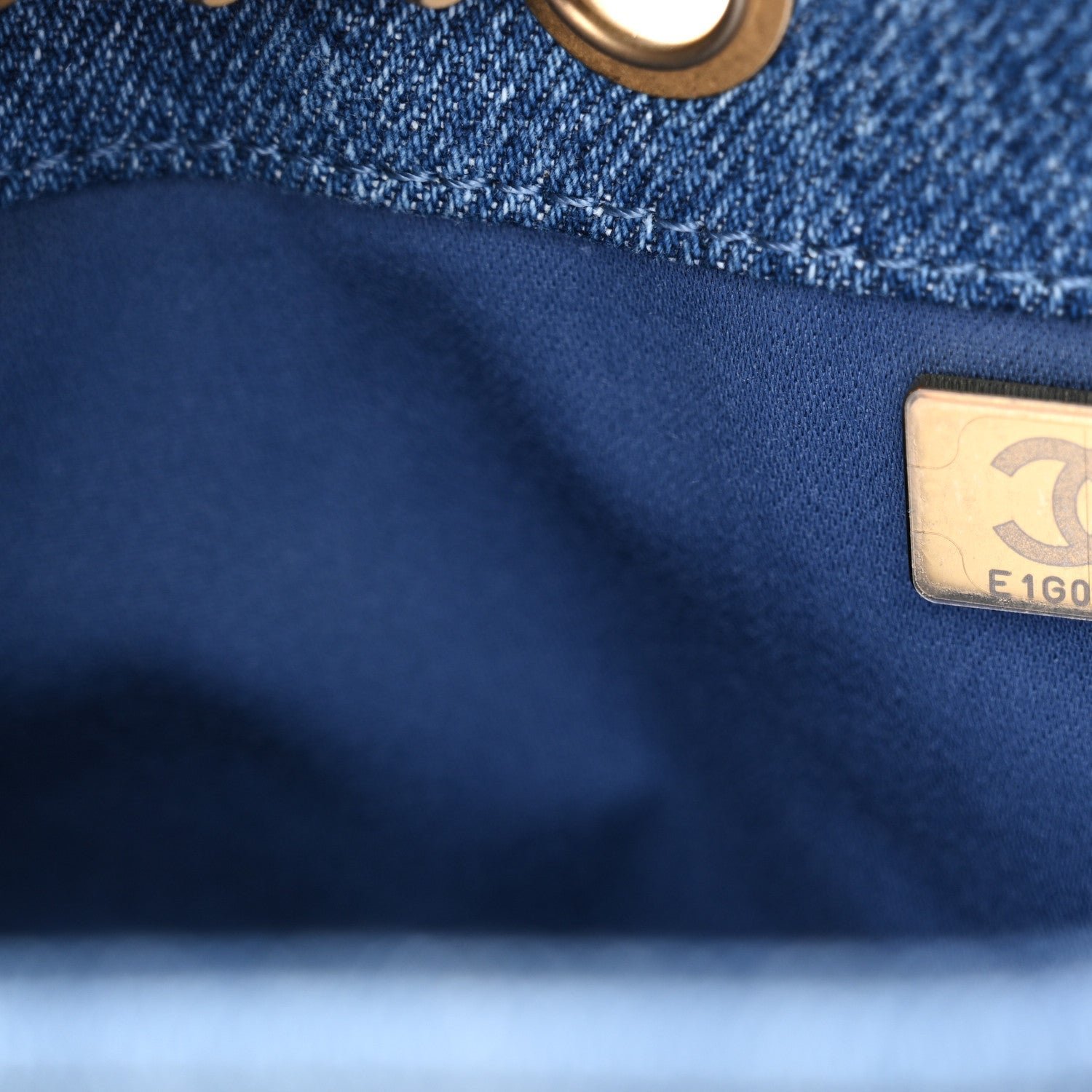 Washed Denim Quilted Mini Chanel 25 Handbag Blue - Image 8