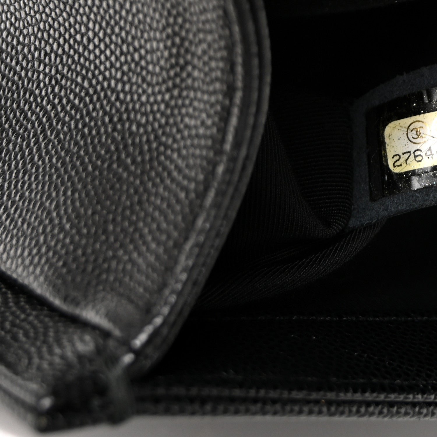 Caviar Quilted Medium Boy Flap Black - Image 7