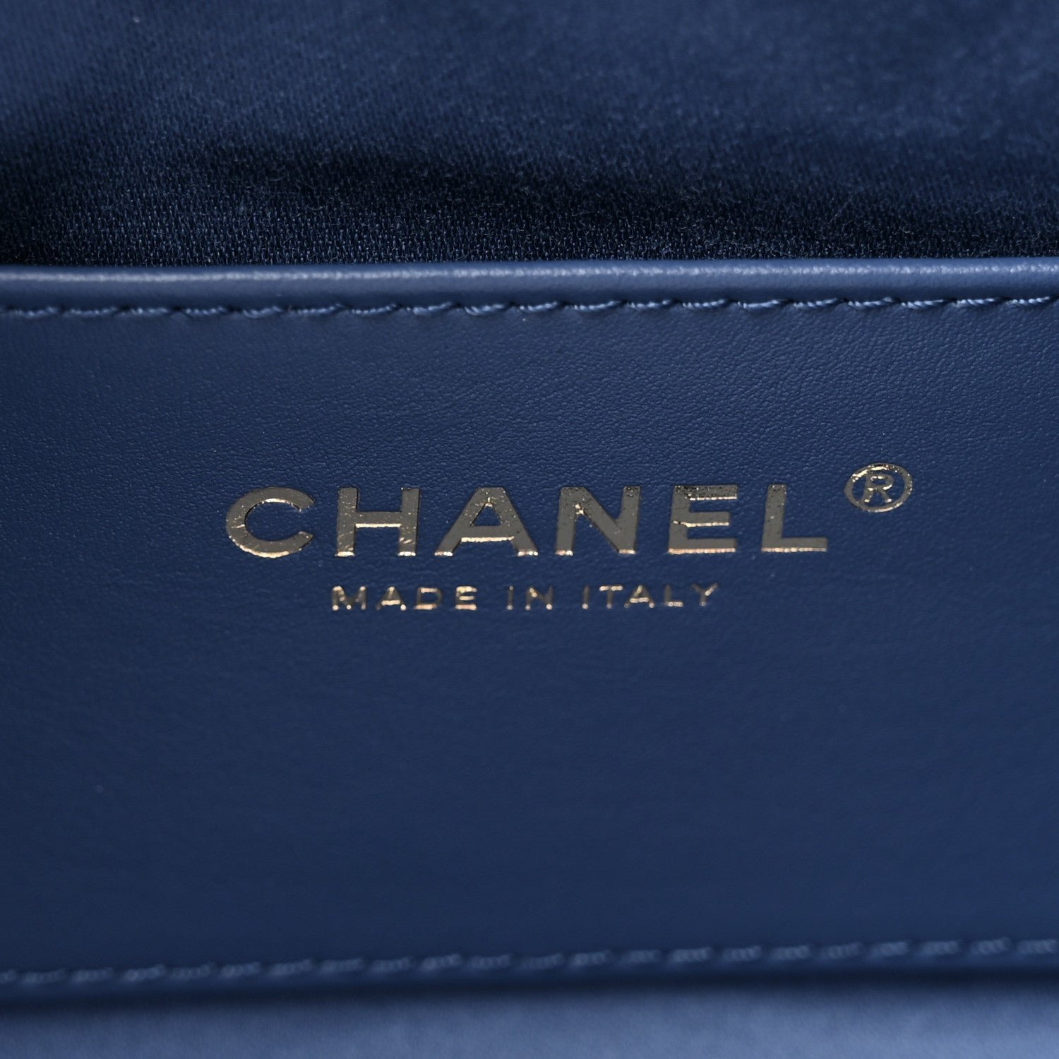 Washed Denim Quilted Mini Chanel 25 Handbag Blue - Image 6