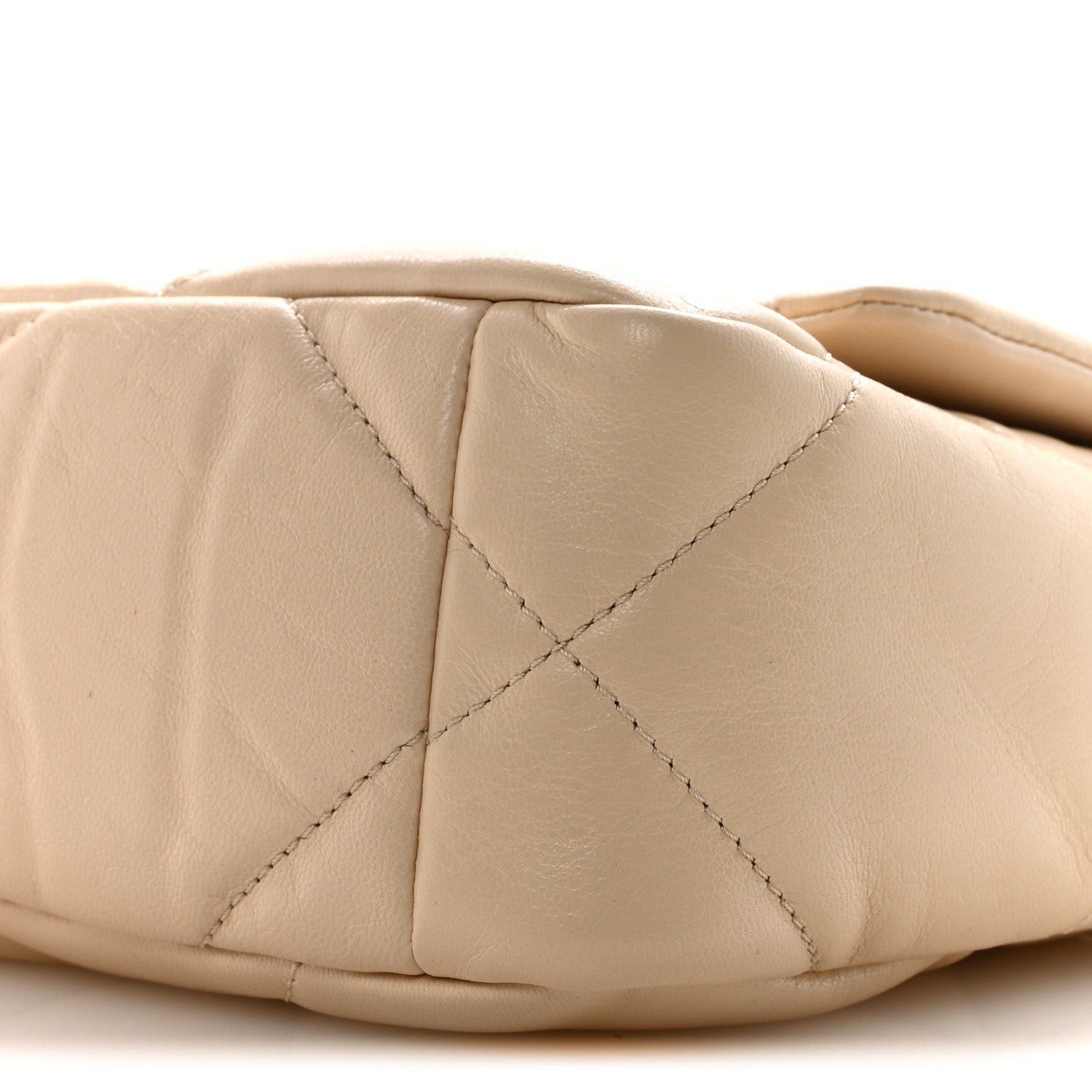 Goatskin Quilted Medium Chanel 19 Flap Beige - Image 10