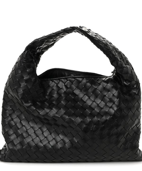 Calfskin Intrecciato Small Hop Black