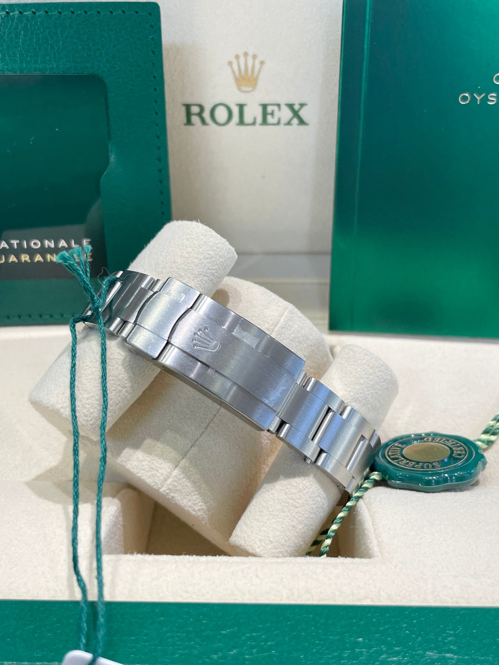 2023 Rolex Oyster Perpetual 34 124200 - Image 6