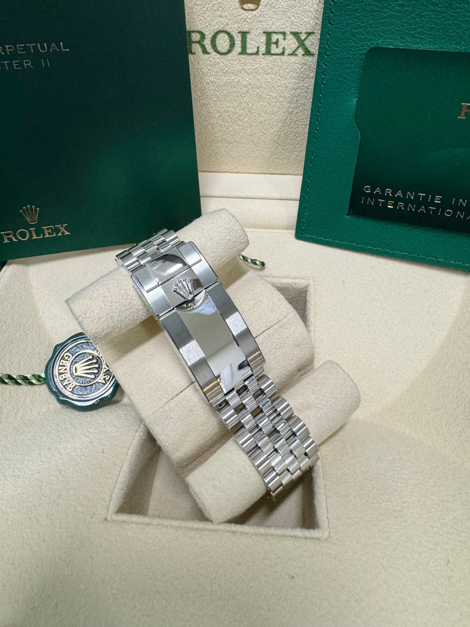 2023 Rolex GMT-Master II Pepsi 126710BLRO - Image 7